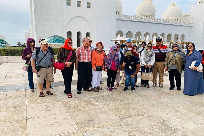 Abu Dhabi City Tour, Grand Mosque, Emirates Palace & The Louvre - One day in Abu Dhabi: the real travel rhythm