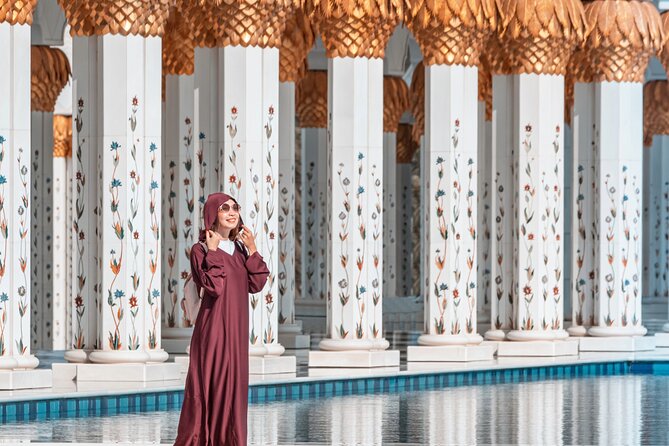 Abu Dhabi City Tour: Grand Mosque, Palace, Souk, Louvre & Ferrari - Why this private Abu Dhabi day feels worth it