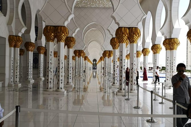 Abu Dhabi City Tour (Grand Mosque & Qasr Al Watan) - Dates Market and Souks: Bringing Home Something Useful