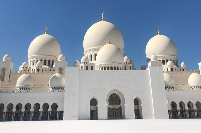 Abu Dhabi City Tour (Grand Mosque & Qasr Al Watan) - Guide Quality: The Difference Between a Fine Tour and a Great One