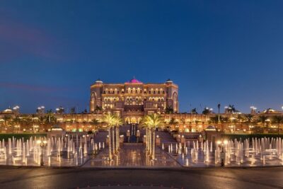 Abu Dhabi City Tour with Grand Mosque and Ferrari World from Dubai - Emirates Palace stop: quick look at the 72.6-metre dome