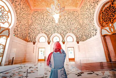 Abu Dhabi: City Tour with Sheikh Zayed Grand Mosque and More - Entering Sheikh Zayed Grand Mosque: Dress Code, Timing, and What to Watch For