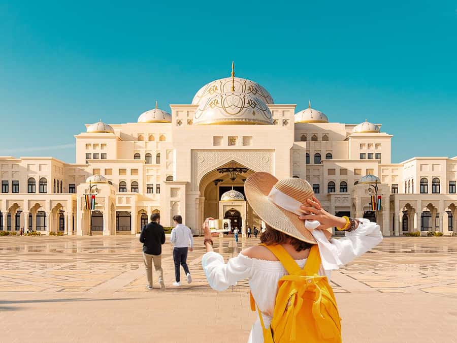 Abu Dhabi: Grand Mosque and Qasr Al Watan Tour - What This Tour Teaches You (Beyond Architecture)