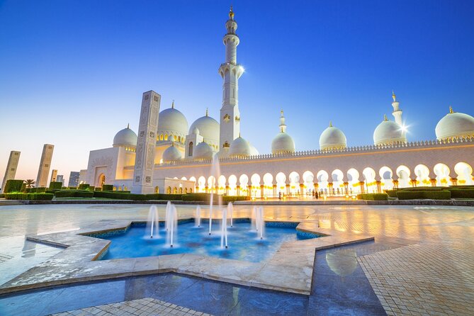 Abu Dhabi Mosque and Entry ticket to Warner Bros from Dubai - Warner Bros. World Abu Dhabi: 29 Rides Inside, No Weather Worries