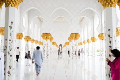 Abu Dhabi Mosque and Louvre Museum with Lunch from Dubai - Yas Island and Yas Mall lunch: a short reset before the next stretch