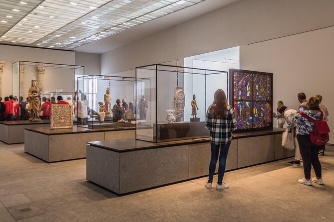 Abu Dhabi Mosque and Louvre Museum with Lunch from Dubai - Guide setup and languages: how you’ll get info (and how much)