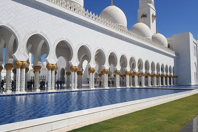 Abu Dhabi Private Tour with Grand Mosque, Emirates Palace & More - Sheikh Zayed Grand Mosque Center: why the highlight deserves planning