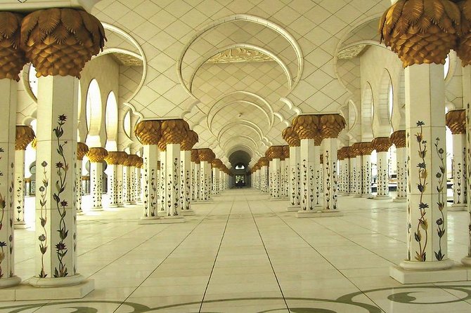 Abu Dhabi Sheikh Zayed Grand Mosque, Louvre, Qasr Al Watan Palace - Sheikh Zayed Grand Mosque Center: 90 Minutes of Scale and Serenity