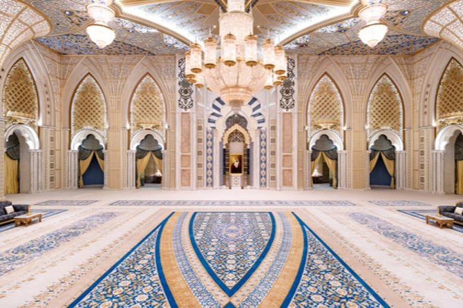 Abu Dhabi Sheikh zayed Mosque with Lunch, Louvre & Qasr Al Watan Palace - Price and Value: Is $198.53 a Smart Deal?