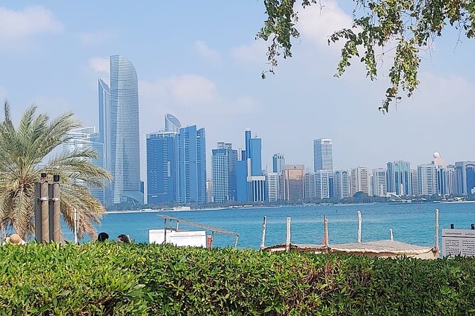 Abu Dhabi tour from Dubai small group with guide, Grand Mosque - Sheikh Zayed Grand Mosque: what you’ll really experience in one hour