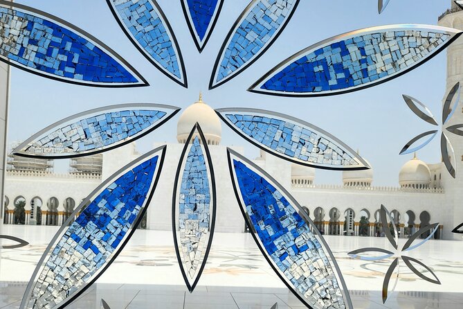 Abu Dhabi Tour from Dubai: Ticket Ferrari world and the Mosque - Should you book it? My honest take