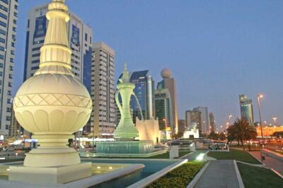 Abu Dhabi Tour Full-Day from Dubai small group with Grand Mosque - Sheikh Zayed Grand Mosque: the star stop with real inside time