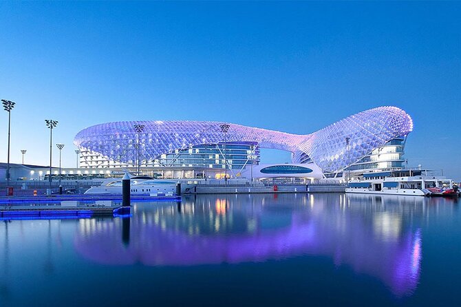 Abu Dhabi Tour Full-Day from Dubai small group with Grand Mosque - Corniche Beach: the views pass the test