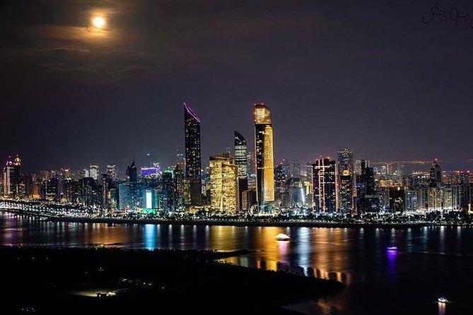 Abu Dhabi Tour with Sheikh Zayed Grand Mosque & BAPS Hindu Mandir - Etihad Towers: Big-Skyline Photos Without the Long Detour