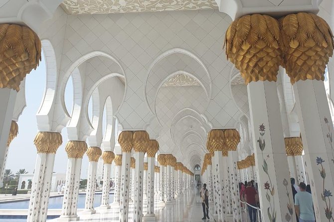 Abu Dhabi Tour with Sheikh Zayed Grand Mosque from Dubai - Marina Mall lunch break: where you can actually reset