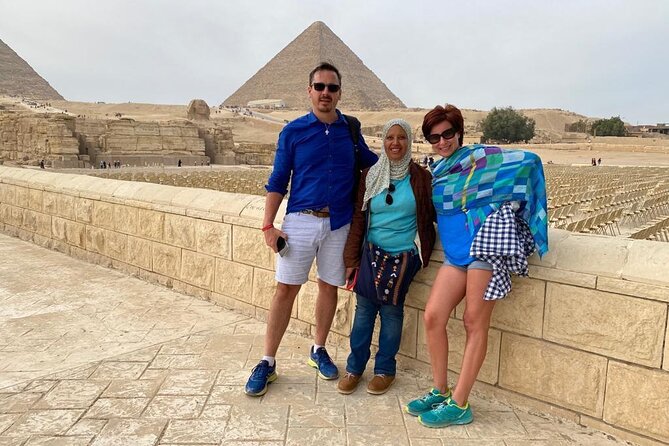 All Inclusive Full-Day Tour to Pyramids, Museum, mosque and Felucca - One-Stop Cairo Day: Pyramids, Museum, Al-Azhar, and a Nile Sail