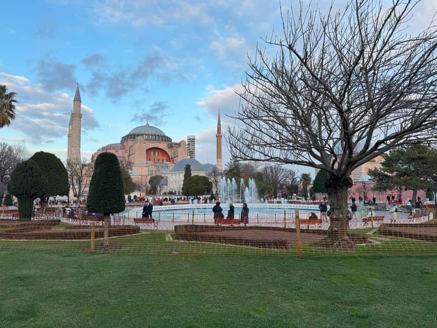 Basilica Cistern, Hagia Sophia, Blue Mosque & Topkapi Palace - First stop: German Fountain and the Hippodrome Obelisk