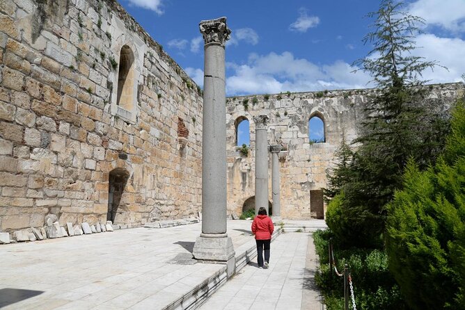 Best of Ephesus Tour From Kusadasi: Temple of Artemis, St John Basilica, Isa Bey Mosque - Isa Bey Mosque: a quick hit with possible renovation surprises