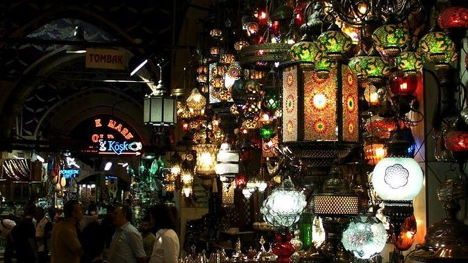Best of Istanbul: Basilica Cistern - Blue Mosque - Grand Bazaar - Blue Mosque + Sultanahmet context: What you should expect in the 30-minute stop