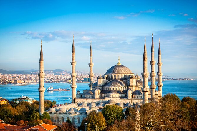 Best of Istanbul: Basilica Cistern - Blue Mosque - Grand Bazaar - Sultanahmet District + Sultanahmet Square: Easy wins for photos and orientation