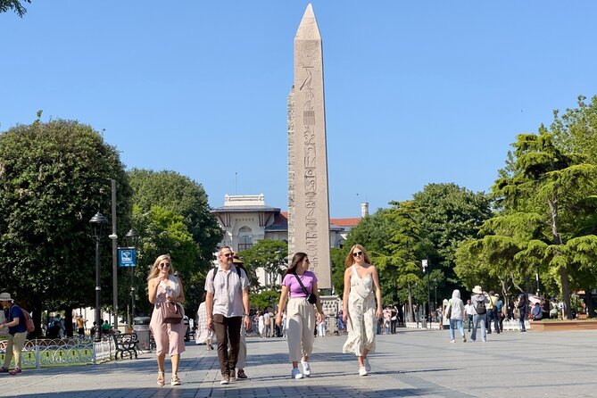 Best of Istanbul: Basilica Cistern - Blue Mosque - Grand Bazaar - Guides, English delivery, and staying together: what the best reviews reveal