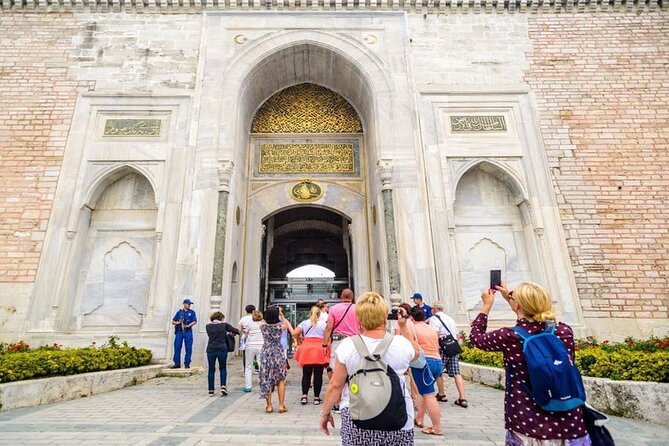 Blue Mosque, Hagia Sophia, Topkapi Palace &Grand Bazaar Tour - Hagia Sophia: Justinian’s 537 AD legacy and Byzantine mosaics