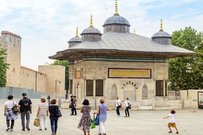 Blue Mosque, Hagia Sophia, Topkapi Palace &Grand Bazaar Tour - Grand Bazaar: finishing with Istanbul’s everyday market energy