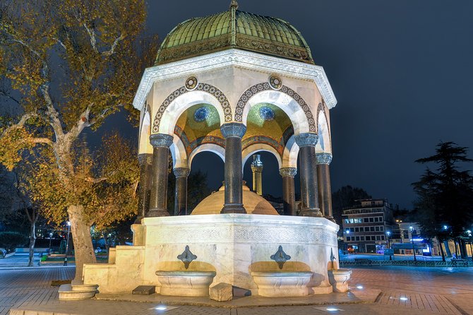 By Night: Hagia Sophia and Blue Mosque - Hippodrome Landmarks: Egypt’s Obelisk and Delphi’s Serpent Column