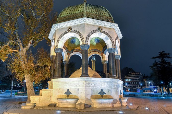 By Night: Hagia Sophia and Blue Mosque - Guides, Group Size, and the Mobile Ticket Game Plan