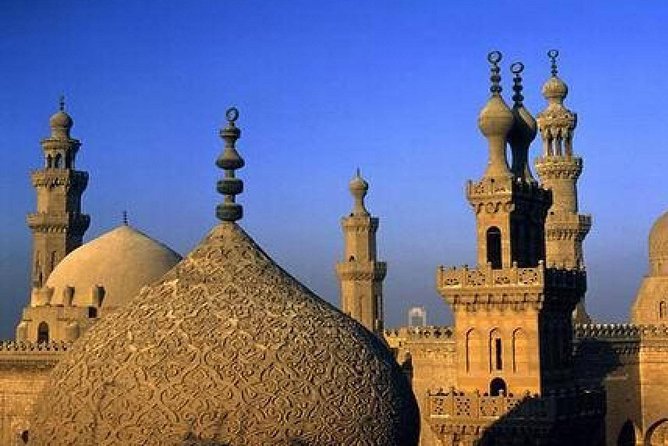 Cairo Half Day Tours visit Islamic Cairo & ancient mosques - Getting the most out of it: dress, prayer crowds, and how to avoid a rushed day