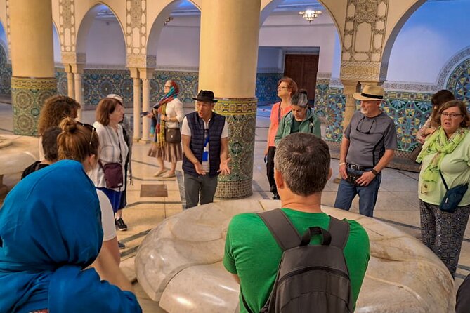 Casablanca: Hassan II Mosque & City Highlights Tour - Rick’s Café Photo Stop: Nostalgia Meets People-Watching