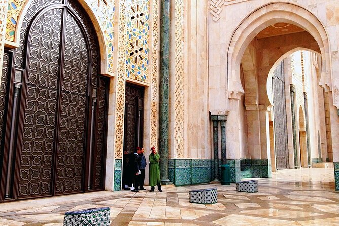 Casablanca Hassan II Mosque Guided Tour with Entrance Ticket - Courtyard + fountains + tile work: where the details start talking