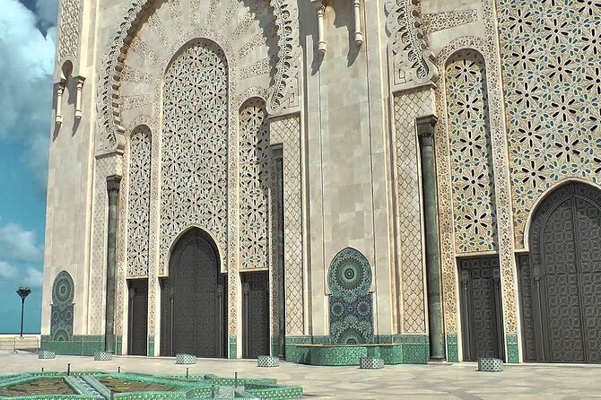 Casablanca Hassan II Mosque Guided Tour with Entrance Ticket - Entering the prayer hall: respect, timing, and the dress code reality
