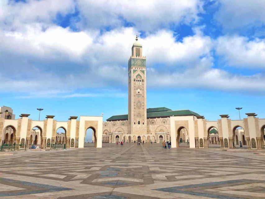 Casablanca: Hassan II Mosque Guided Tour with Entry Ticket - Extra access: ablution rooms and parts of the hammam