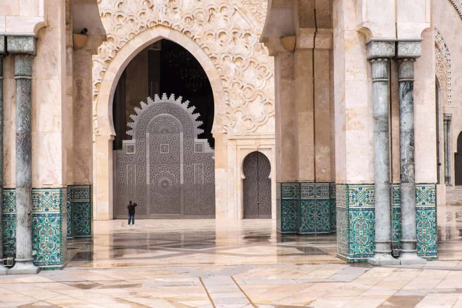 Casablanca: Private Guided Tour with Hassan II Mosque Ticket - Price and Logistics: What $53 Really Buys You
