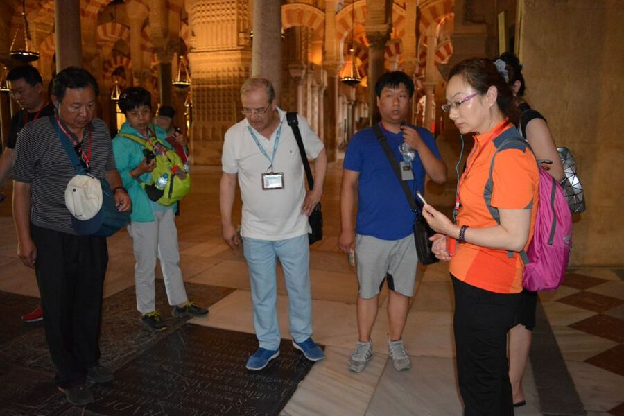 Cordoba: Early Bird Private Tour of the Mosque-Cathedral - The guided 1-hour route inside the Great Mosque-Cathedral