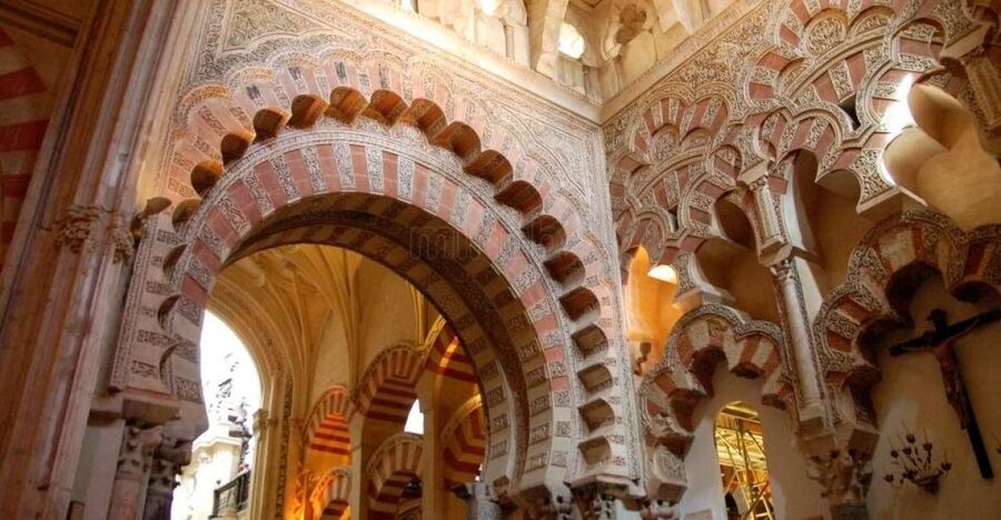 Cordoba: Early Bird Private Tour of the Mosque-Cathedral - Meeting at Patio de los Naranjos: where it starts and what to expect