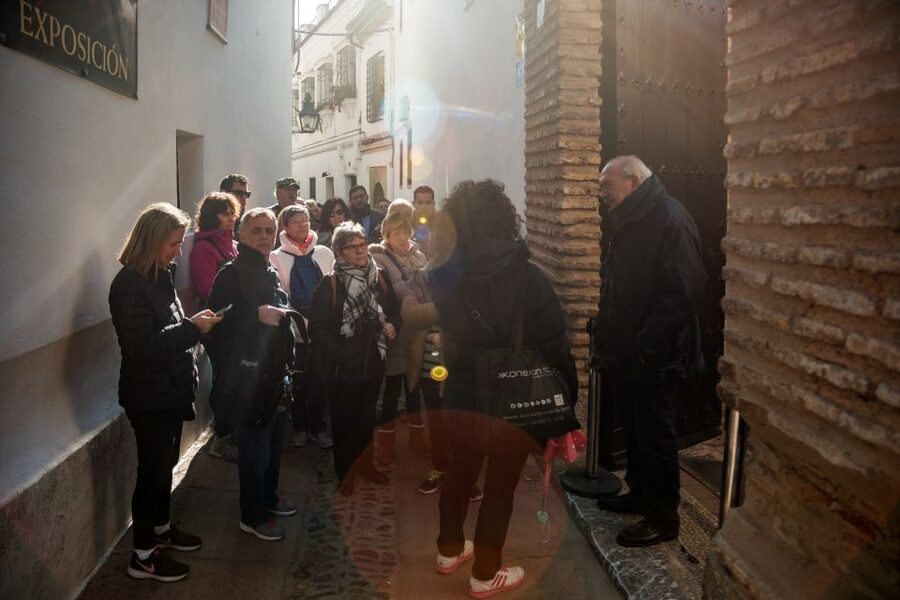 Cordoba: Jewish Quarter and Mosque-Cathedral Guided Tour - Value check: is $45 fair for this mix of streets and Mezquita time?