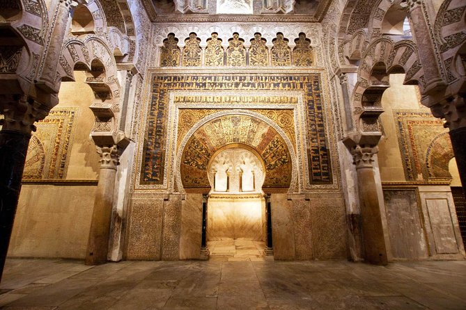 Cordoba Mosque and Jewish Quarter Guided Tour - Inside the building: from San Vicente remains to the Almanzor era