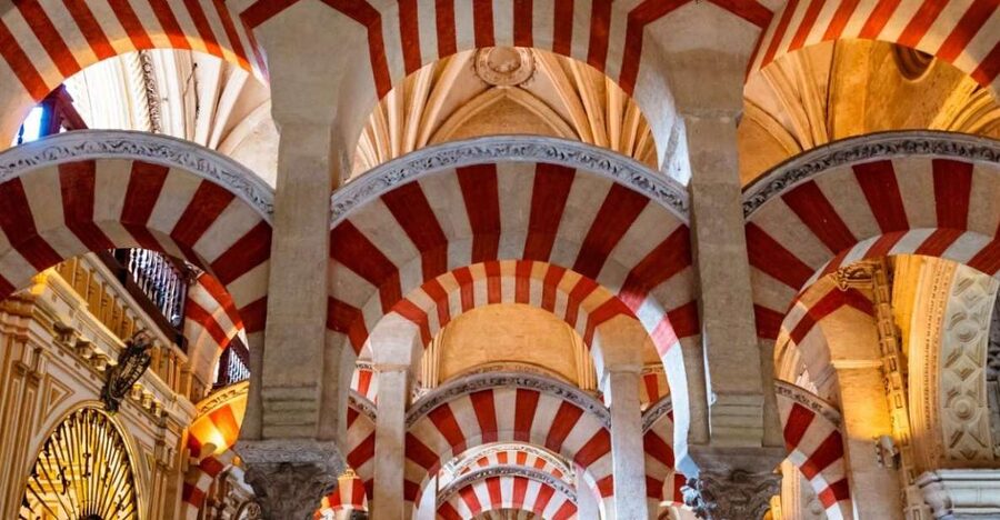 Córdoba: Mosque-Cathedral Guided Tour - Patio de los Naranjos and the tower: a smart start before you get overwhelmed