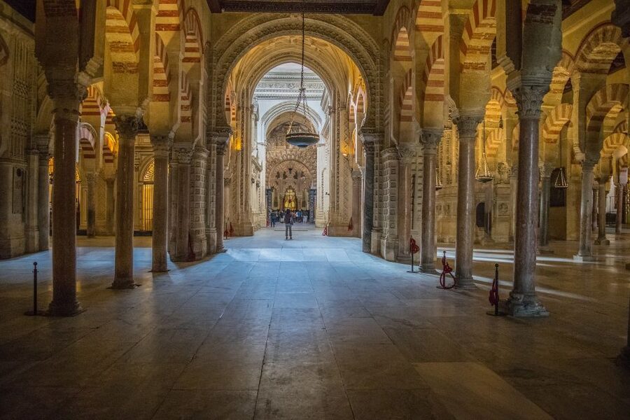 Córdoba: Mosque-Cathedral Guided Tour - Meeting point, timing, and what to wear for a smoother visit