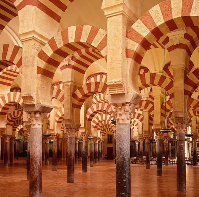 Córdoba: Mosque-Cathedral Guided Tour with Tickets Included - Córdoba’s Mosque-Cathedral: one place, four architectural eras