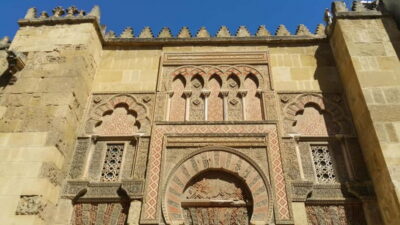 Córdoba: Mosque-Cathedral Guided Tour with Tickets Included - Meeting at Puerta del Perdón: start right, not late