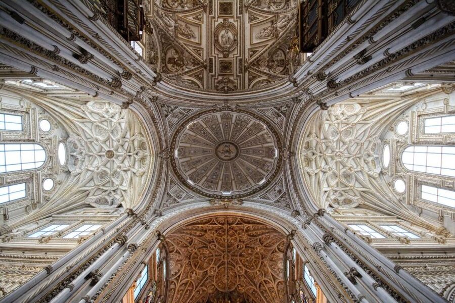 Cordoba Mosque-Cathedral: Skip-the-Line Guided Tour - How the guide changes what you notice inside