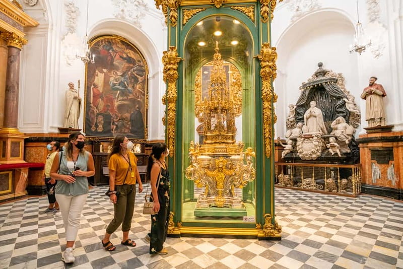 Córdoba: Mosque, Jewish Quarter & Tour with Ticket - Córdoba Synagogue Visit Timing: What Happens If It’s Monday