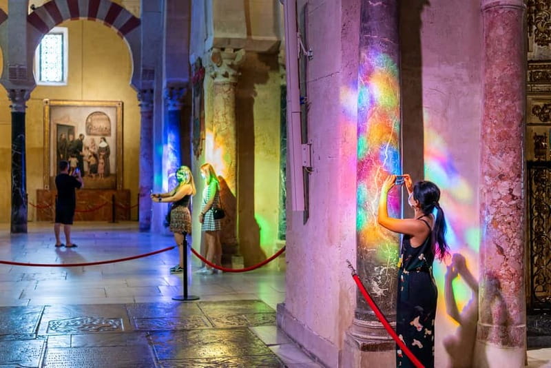 Córdoba: Mosque, Jewish Quarter & Tour with Ticket - The Tour Pace, Group Style, and Language Setup