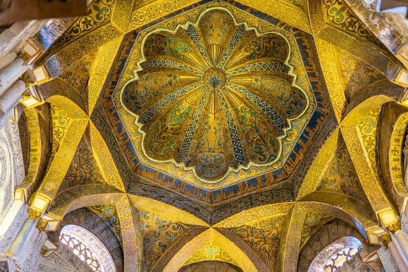 Córdoba: Mosque, Jewish Quarter & Tour with Ticket - Patio de los Naranjos and the Bell Tower moment