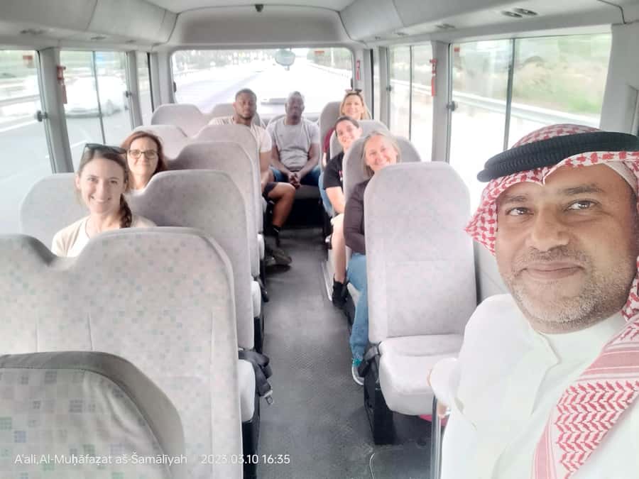 Discover Bahrain: Private Guided City Tour with Lunch - Al Fateh Grand Mosque: What You Can See, and What Changes on Fridays