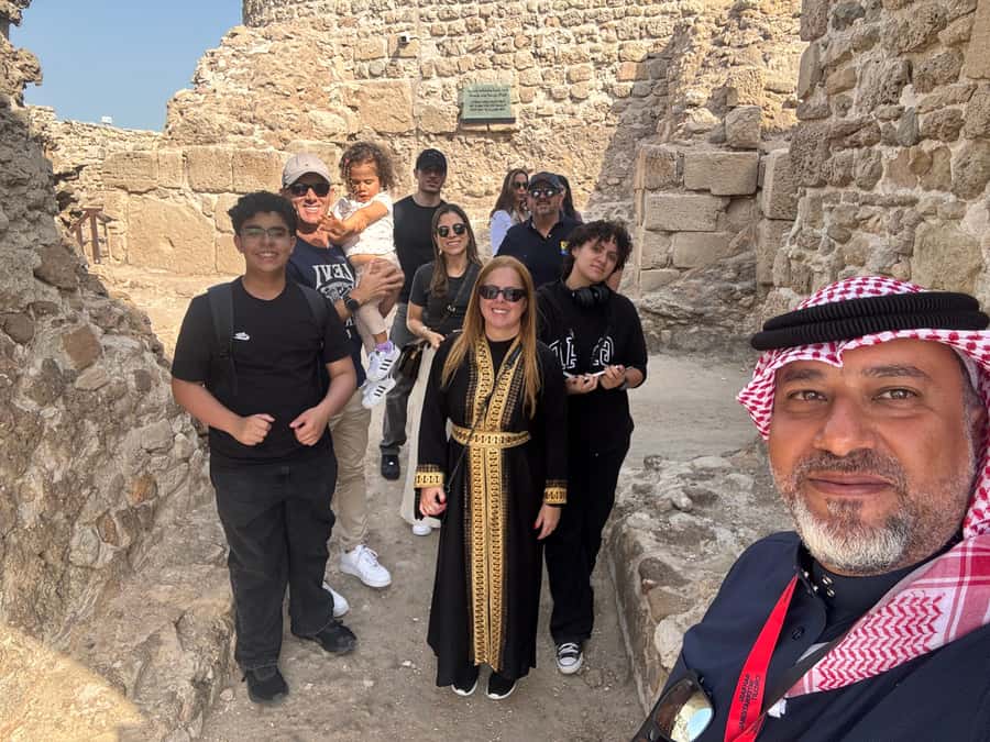 Discover Bahrain: Private Guided City Tour with Lunch - Bab Al Bahrain and Manama Souq: The Best Place to Turn Photos Into Souvenirs