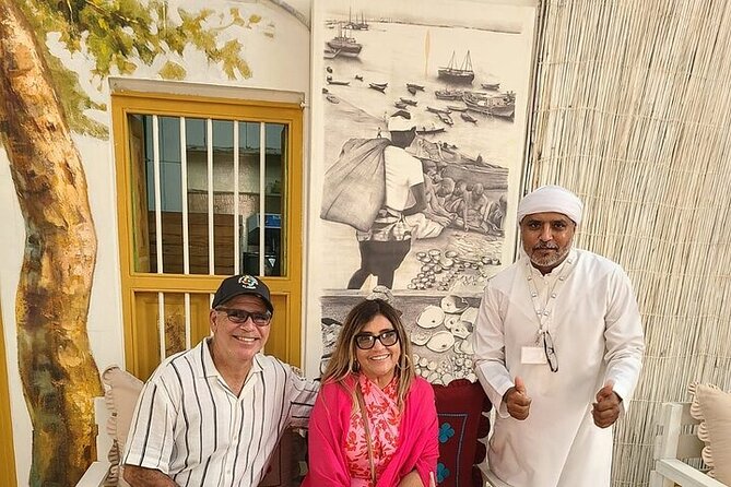 Dubai City Tour of Souks, Boat, Blue Mosque, Frame & Burj Khalifa - Gold Souk and Spice Souk: shopping that also teaches